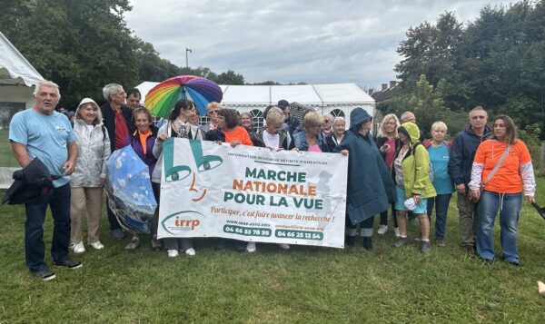 Photo des participants à la Marche Nationale pour la Vue.