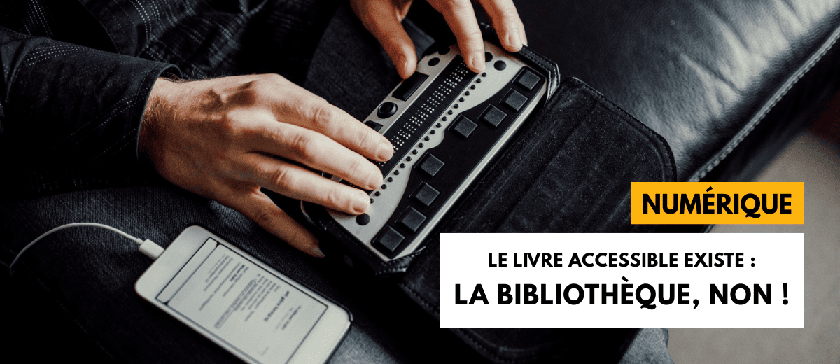 Photo de mains utilisant un ordinateur braille. Un smartphone est à droite des mains.